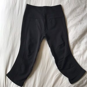 Lululemon Zone In Crop